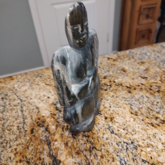 Vintage African/Inuit Soapstone Carving Human Figure Sculpture Black - Picture 3 of 8
